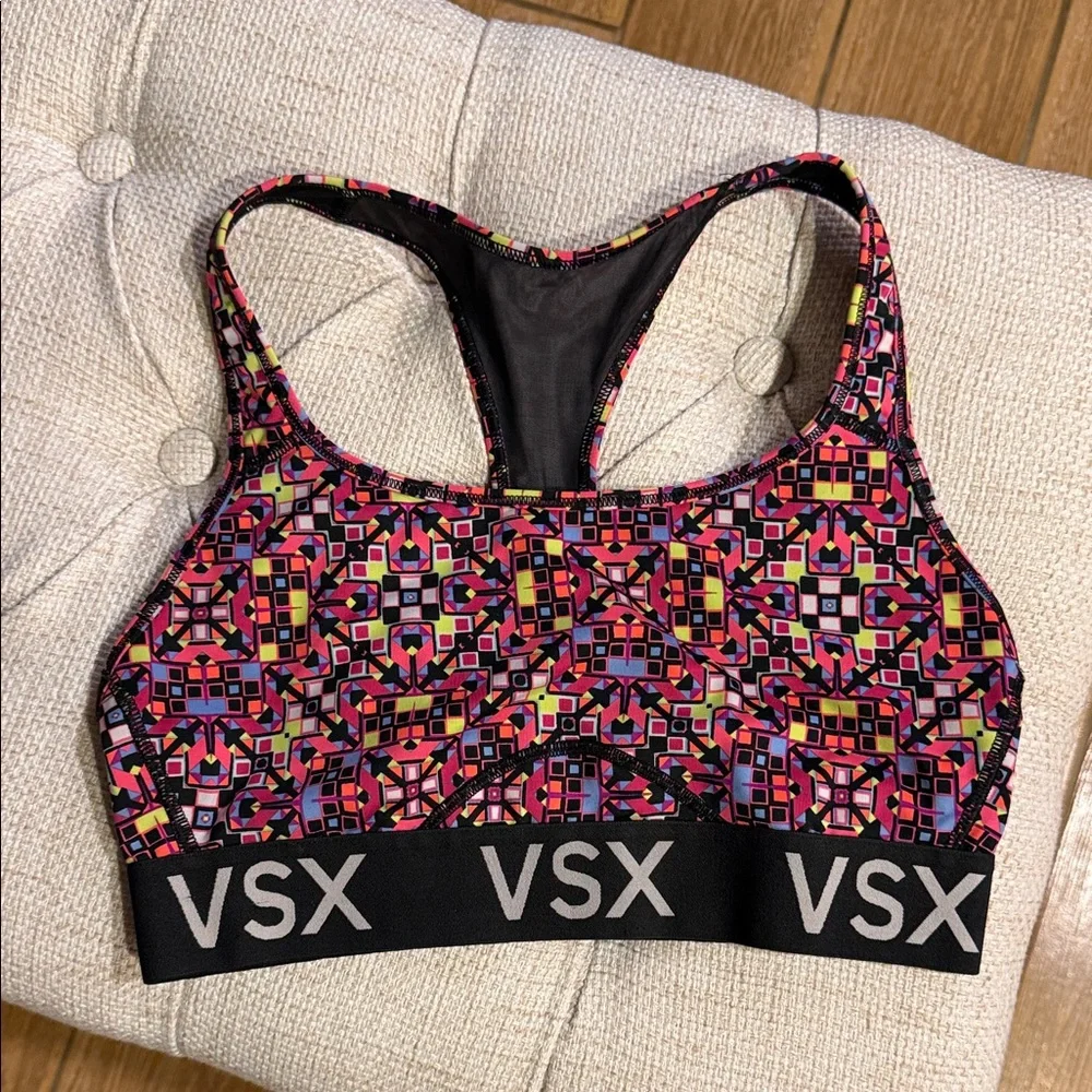 Victoria’s Secret VSX Women's Geometric Pattern Sports Bra - Pink and Black M